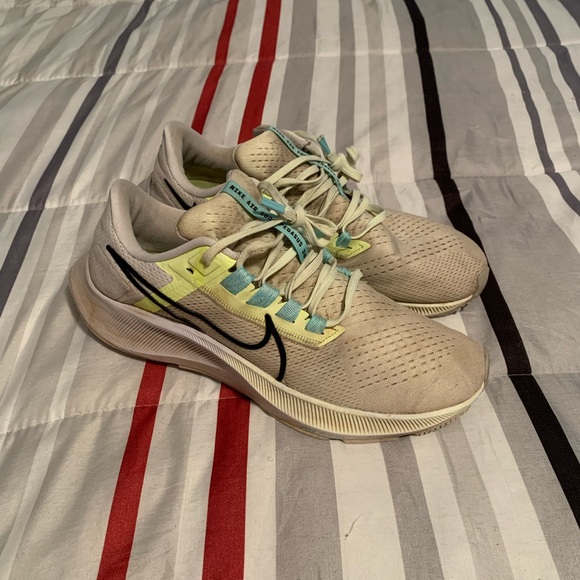 Nike Shoes 3-pair Mens 9-9.5  Air Zoomx Tempo, Next invincible 2, Pegasus 38 ￼ - Picture 2 of 16